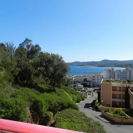 Apartment Le Lavandou, 3 Pieces, 6 Personnes - Fr-1-713-50 *
